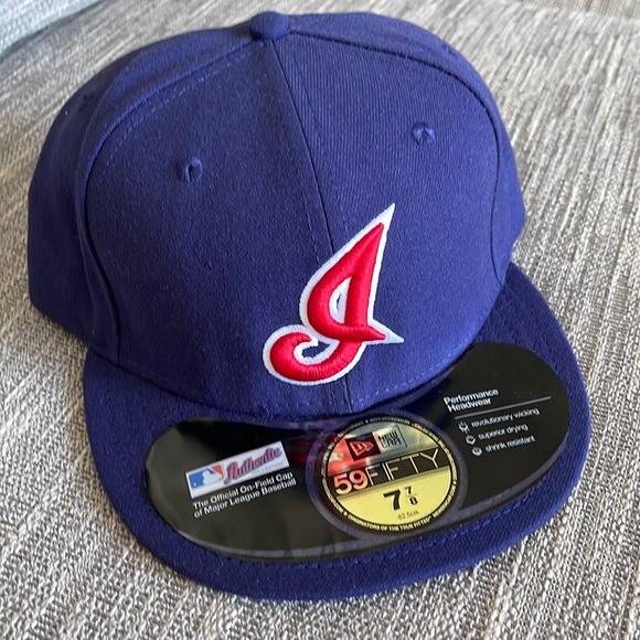New Era Other - New Era 59Fifty Cleveland Indians Fitted Hat Size 7 7/8 Black Undervisor